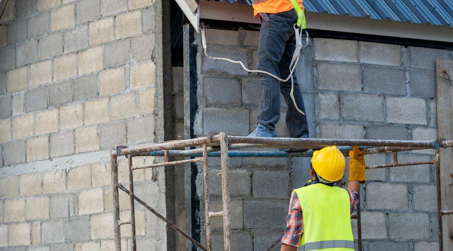 Expert Emergency Roof Repairs services in Dayton, PA